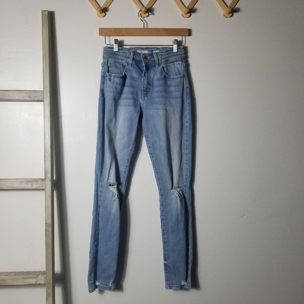 KANCAN WOMEN'S CLASSIC SKINNY DISTRESS JEANS SIZE 25